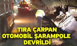 Tıra çarpan otomobil şarampole devrildi