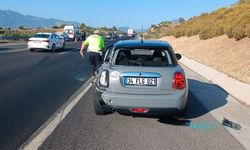 Emniyet şeridinde otomobilden inen sürücüye tır çarptı