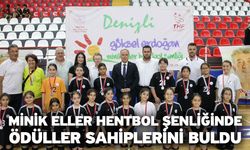 Minik Eller Hentbol Şenliğinde ödüller sahiplerini buldu