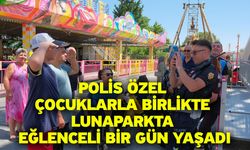 Polis özel çocuklarla birlikte lunaparkta eğlenceli bir gün yaşadı