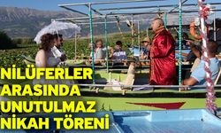 Nilüferler arasında unutulmaz nikah töreni