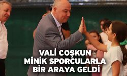 Vali Coşkun minik sporcularla bir araya geldi