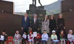 Babadağ’da Minik Yüreklerden Cumhuriyet Coşkusu