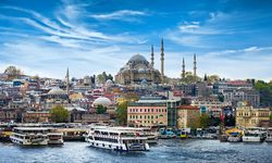 Türkiye'de "Orta Sınıf" Neden Tarihe Karışıyor?