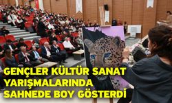Gençler kültür sanat yarışmalarında sahnede boy gösterdi