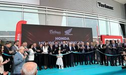 Kumral, Honda Motosiklet Turkuaz Bayi Açılışına Katıldı