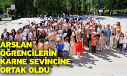 Arslan Öğrencilerin Karne Sevincine Ortak Oldu