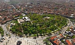 Kapıdan Girenler Kendini Başka Bir Yüzyılda Buluyor