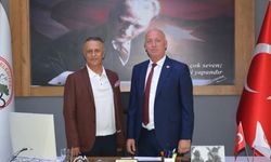 Kumral, İlçeden Ayrılacak Vergi Dairesi Müdürü Ekinci’yi Ağırladı