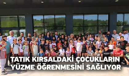 Tatık kırsaldaki çocukların yüzme öğrenmesini sağlıyor
