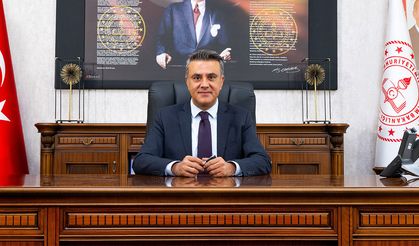 Denizli Milli Eğitim Müdürü Çalışkan; "Öğretmenliğe meslek desek de aslında bir ömürdür"
