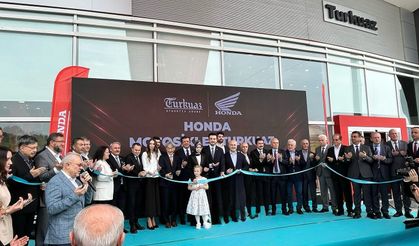 Kumral, Honda Motosiklet Turkuaz Bayi Açılışına Katıldı