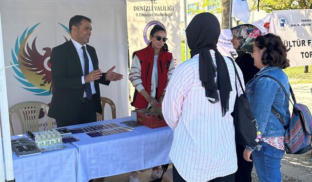 Üniversiteli gençler terör örgütlerine karşı bilgilendirildi