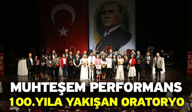 Merkezefendi Kent Tiyatrosu ve Orkestrası ayakta alkışlandı