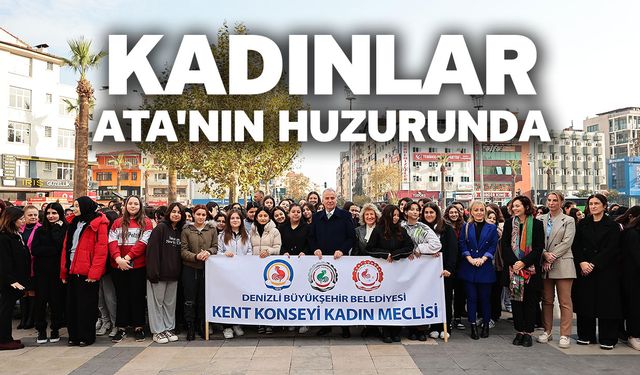 Kadınlar Ata'nın Huzurunda