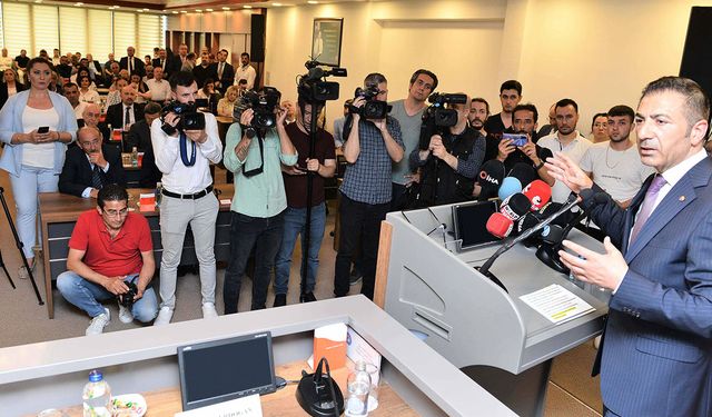 Erdoğan, Gazetecilerin Bayramını Kutladı