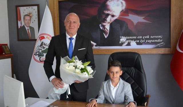 Başkanlık Koltuğu Minik Taha’ya Emanet Edildi
