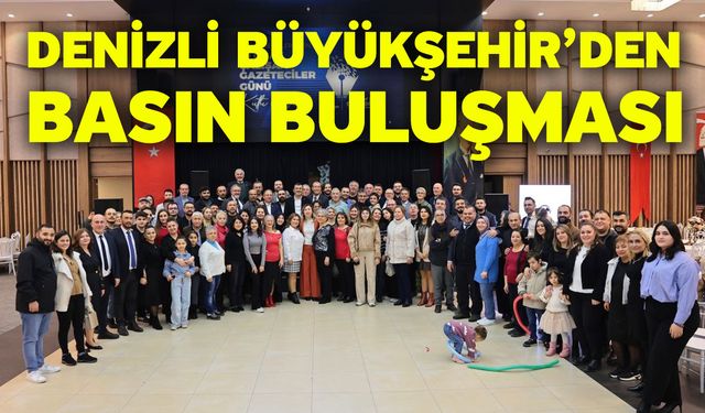 Çavuşoğlu gazeteciler ve aileleri ile bir araya geldi