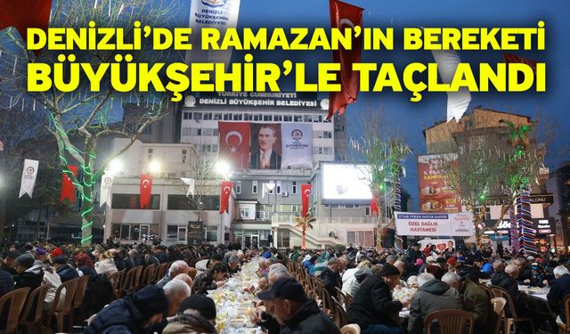 Binlerce kişi Delikliçınar Meydanı’nda bir araya geldi