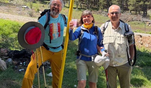 Fransız Misafirler Salbakos Yolu’nda Babadağ’ın Doğasını Keşfetti