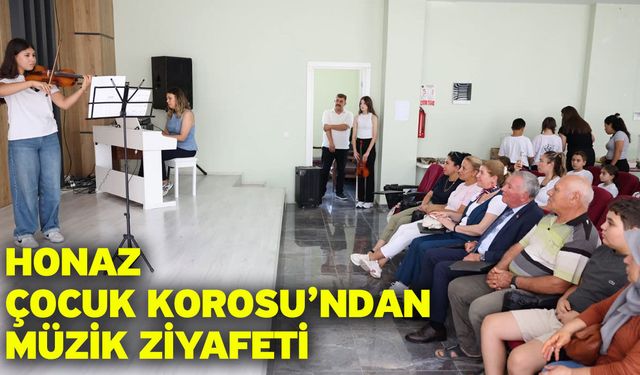 Honaz Çocuk Korosu’ndan müzik ziyafeti