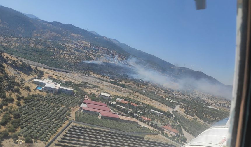 Menemen'de makilik alanda yangın