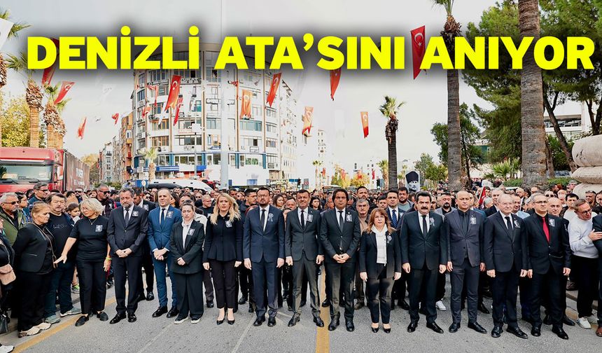 Binlerce kişi Atatürk için yürüdü