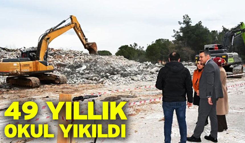 49 Yıllık Okul Yıkıldı