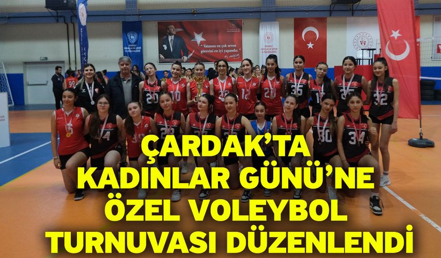 Çardak’ta Kadınlar Günü’ne özel voleybol turnuvası düzenlendi