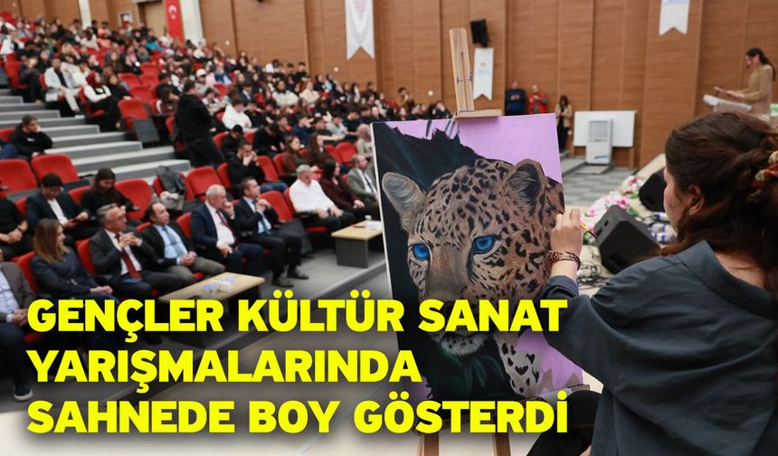 Gençler kültür sanat yarışmalarında sahnede boy gösterdi