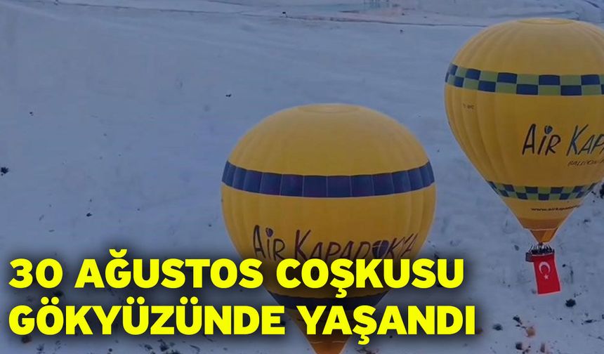 30 Ağustos coşkusu gökyüzünde yaşandı