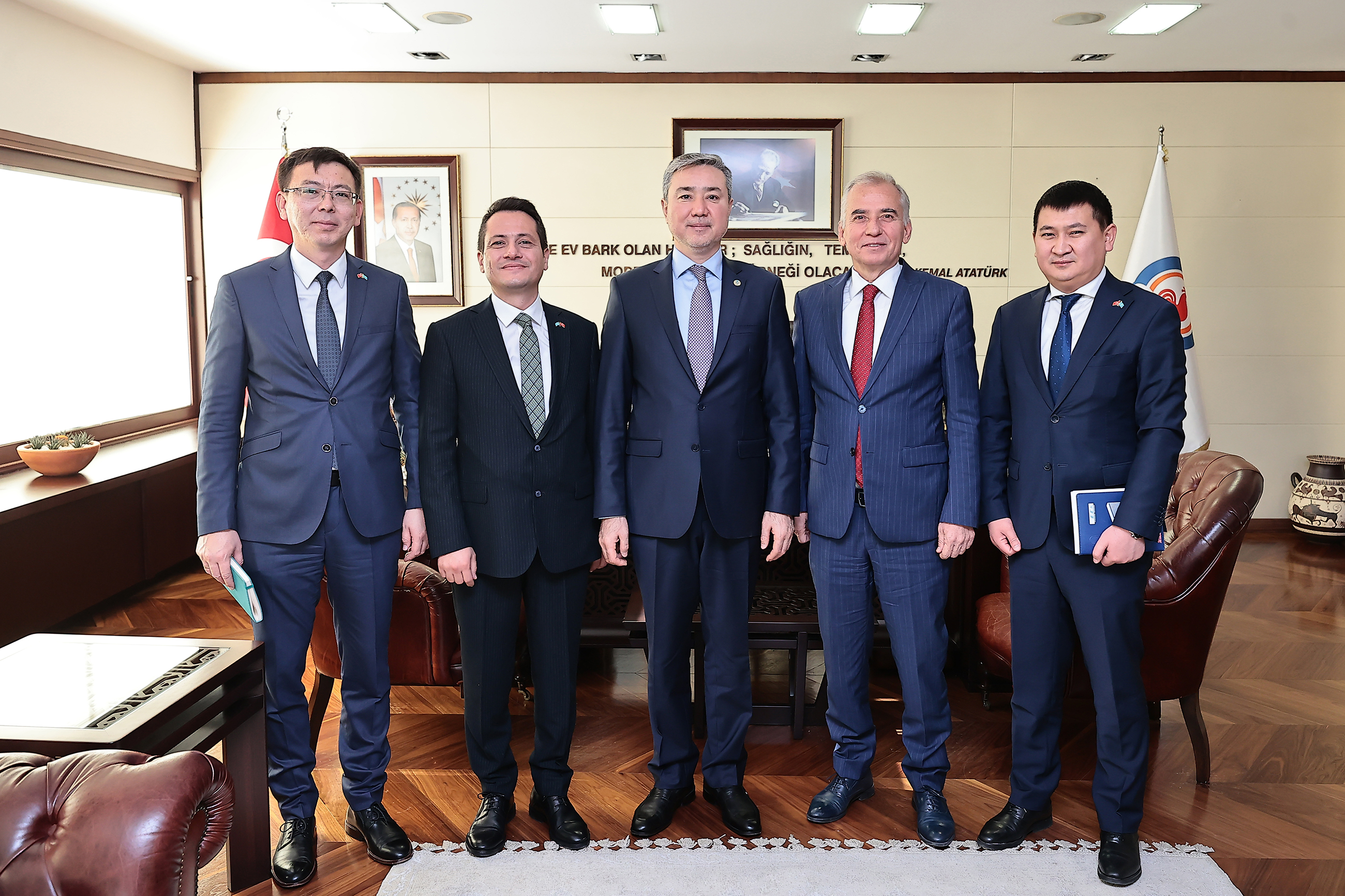Kazakistan Büyükelçisi'nden Başkan Zolan’a ziyaret (4)
