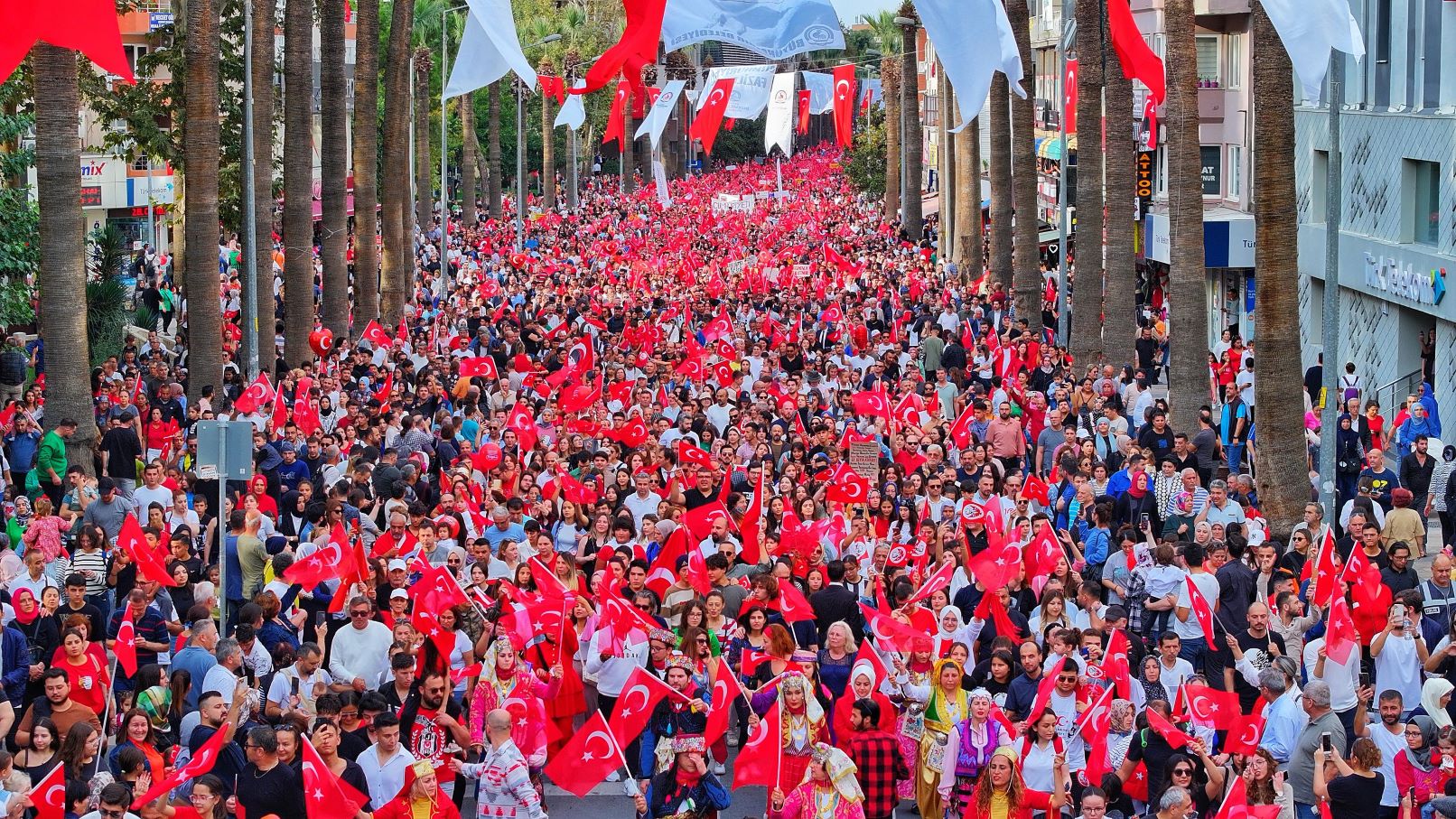 Cumhuriyet Yürüyüşü (3)-1