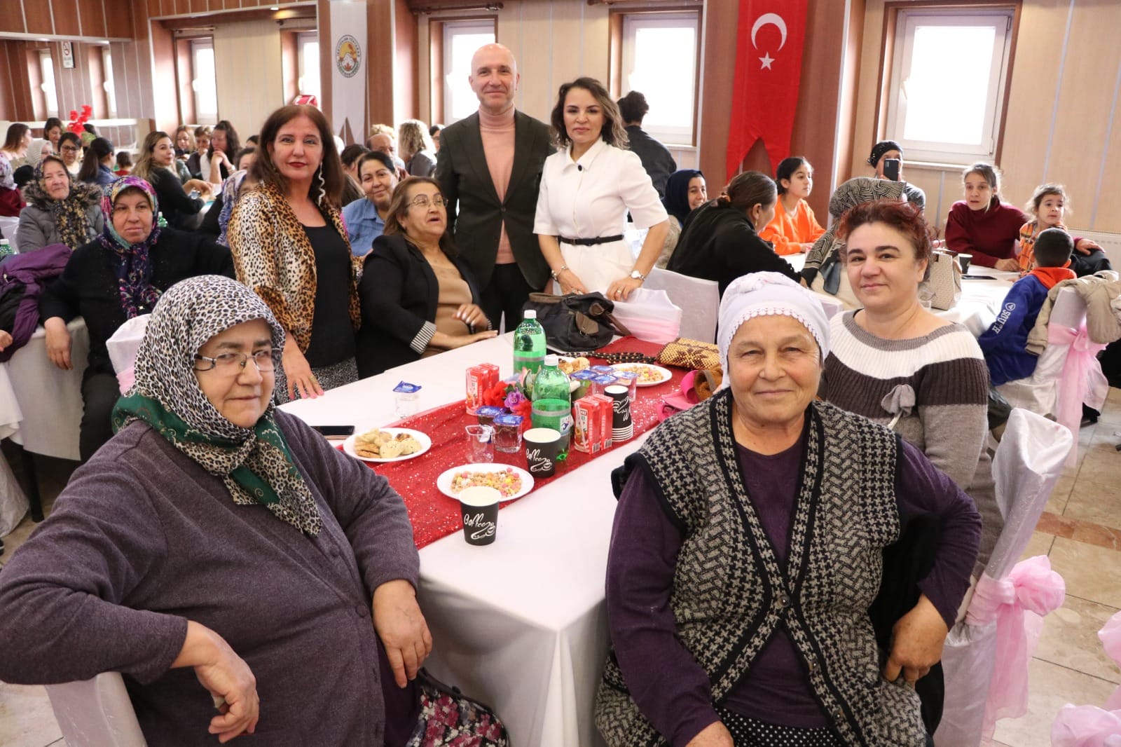 Sarayköy Belediyesi Kadınlar Matinesine yoğun ilgi (3)