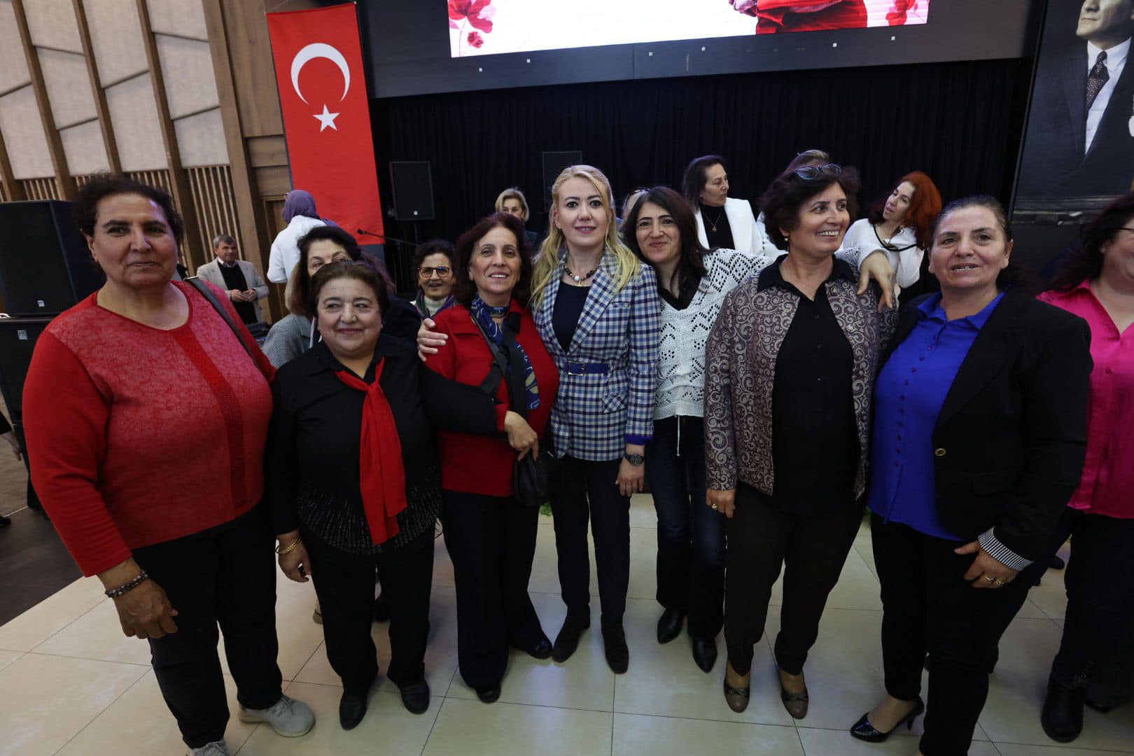 Başkan Doğan, Si̇vi̇l Toplum Kuruluşlariyla 8 Mart Kadinlar Günü’nde Bi̇r Araya Geldi̇ (2)