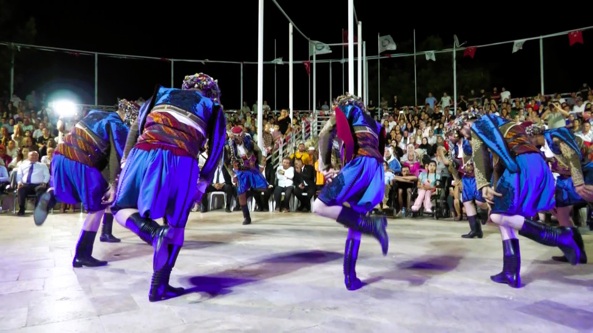 Tavas Zeybeği̇ni̇ Dünyaya Tanitacak Festi̇val Başladi (1)