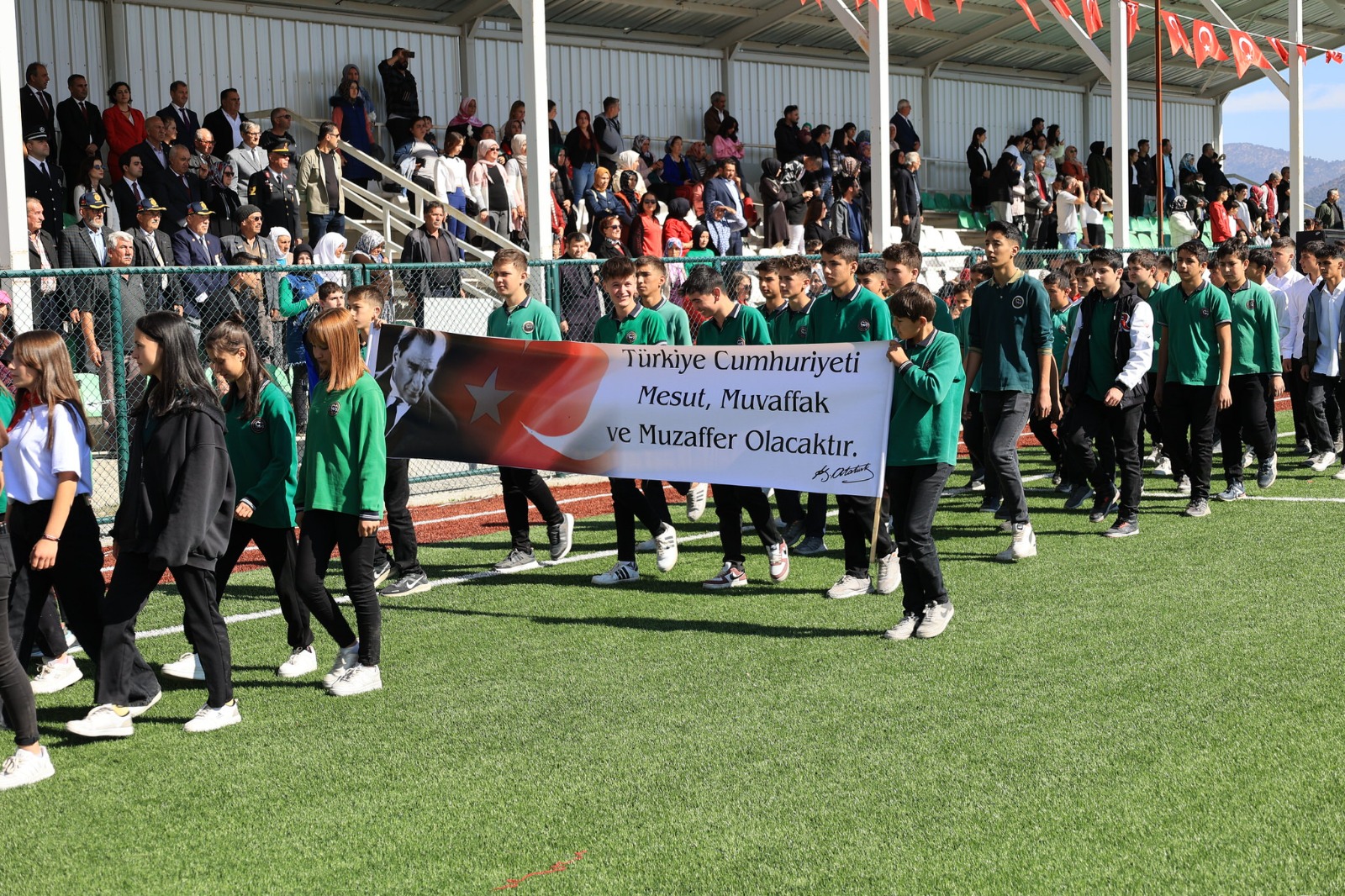 Çameli̇’de 29 Eki̇m Coşkuyla Kutlandi (2)