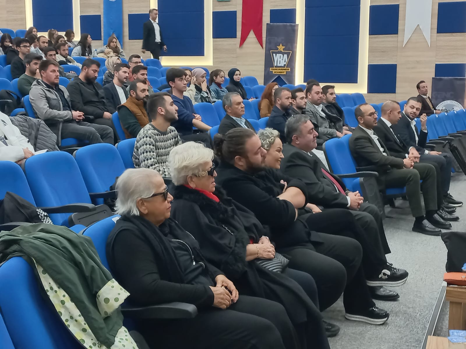 Young Busi̇ness Academy Programi Türk İş Dünyasinin Önde Gelen İsi̇mleri̇ni̇ Buluşturdu (3)