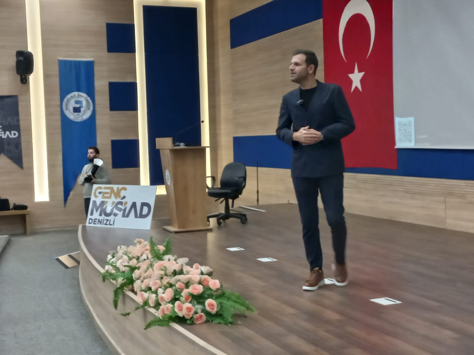 Young Busi̇ness Academy Programi Türk İş Dünyasinin Önde Gelen İsi̇mleri̇ni̇ Buluşturdu (4)