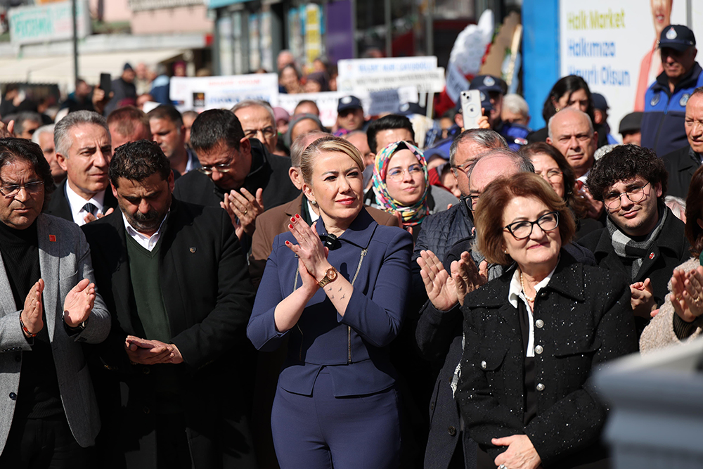 Merkezefendi̇ Halk Market Hi̇zmete Başladi (1)