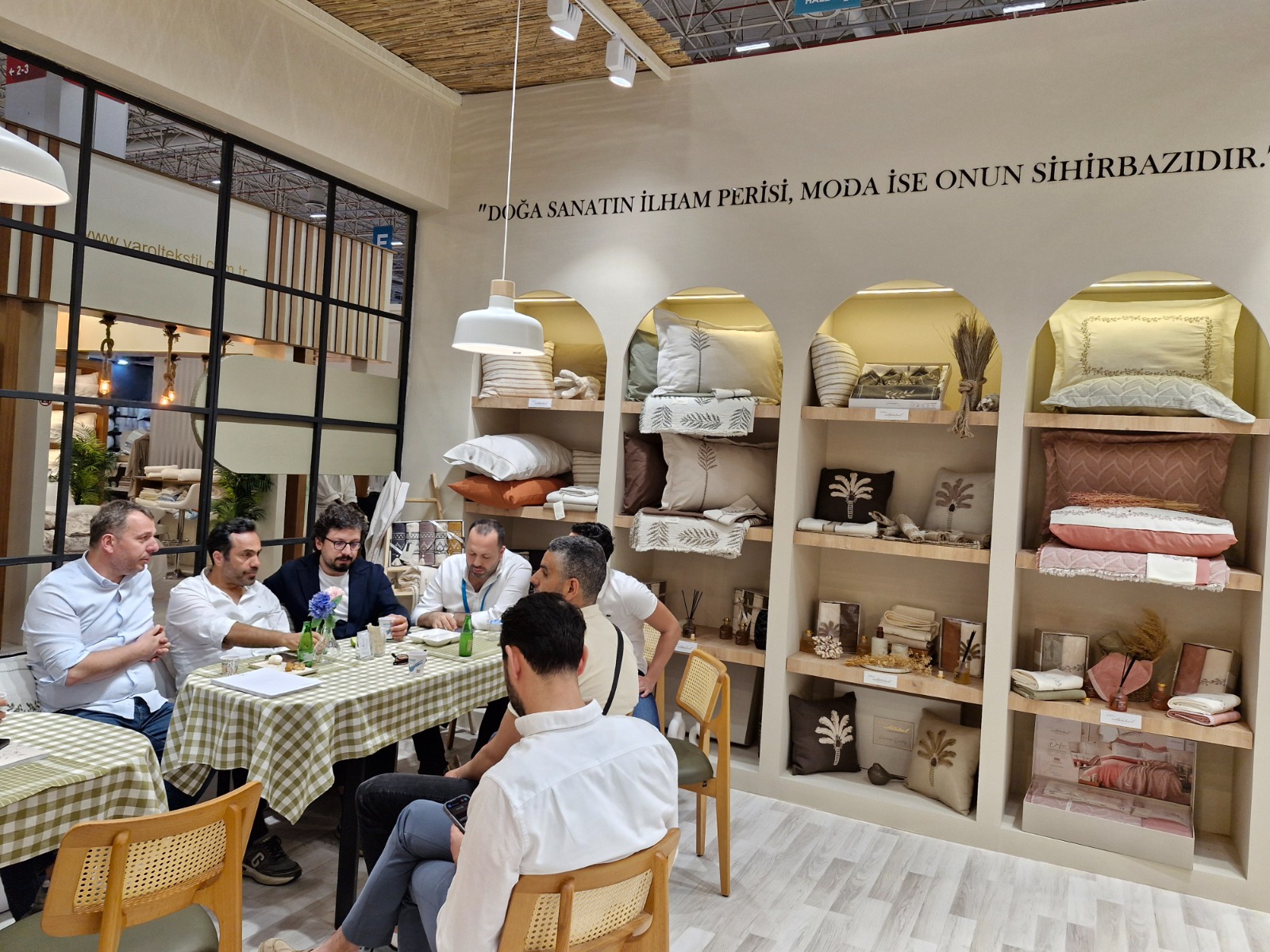 “İyi Geceler İstanbul” Kalitesiyle Fark Yaratıyor (4)
