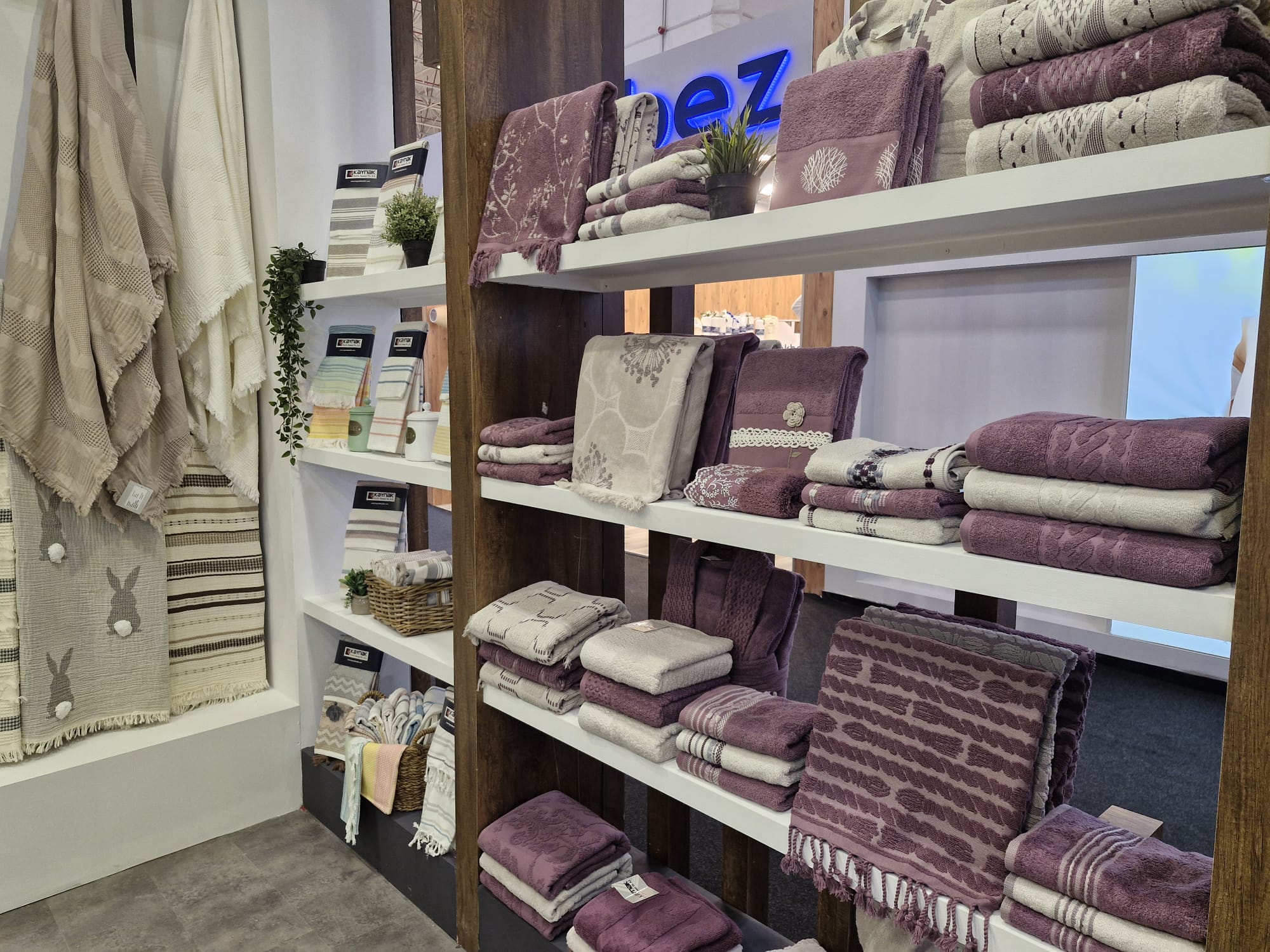 Kaynak Teksti̇l’den Hometex 2025’E “Ateş Ve Su” Damgasi (9)