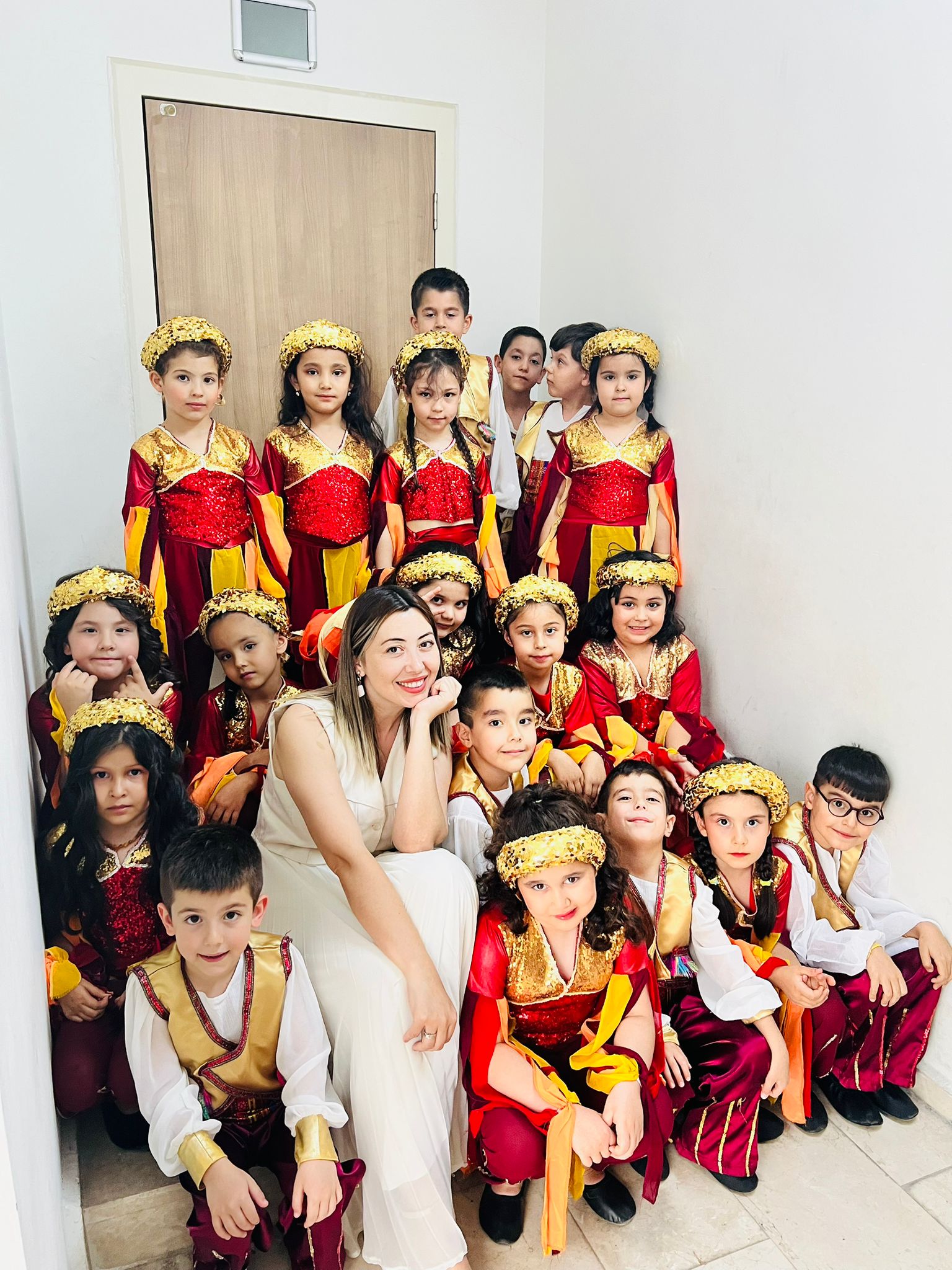 Anasinifi Öğrenci̇leri̇nden Gösteri̇şli̇ Veda (15)