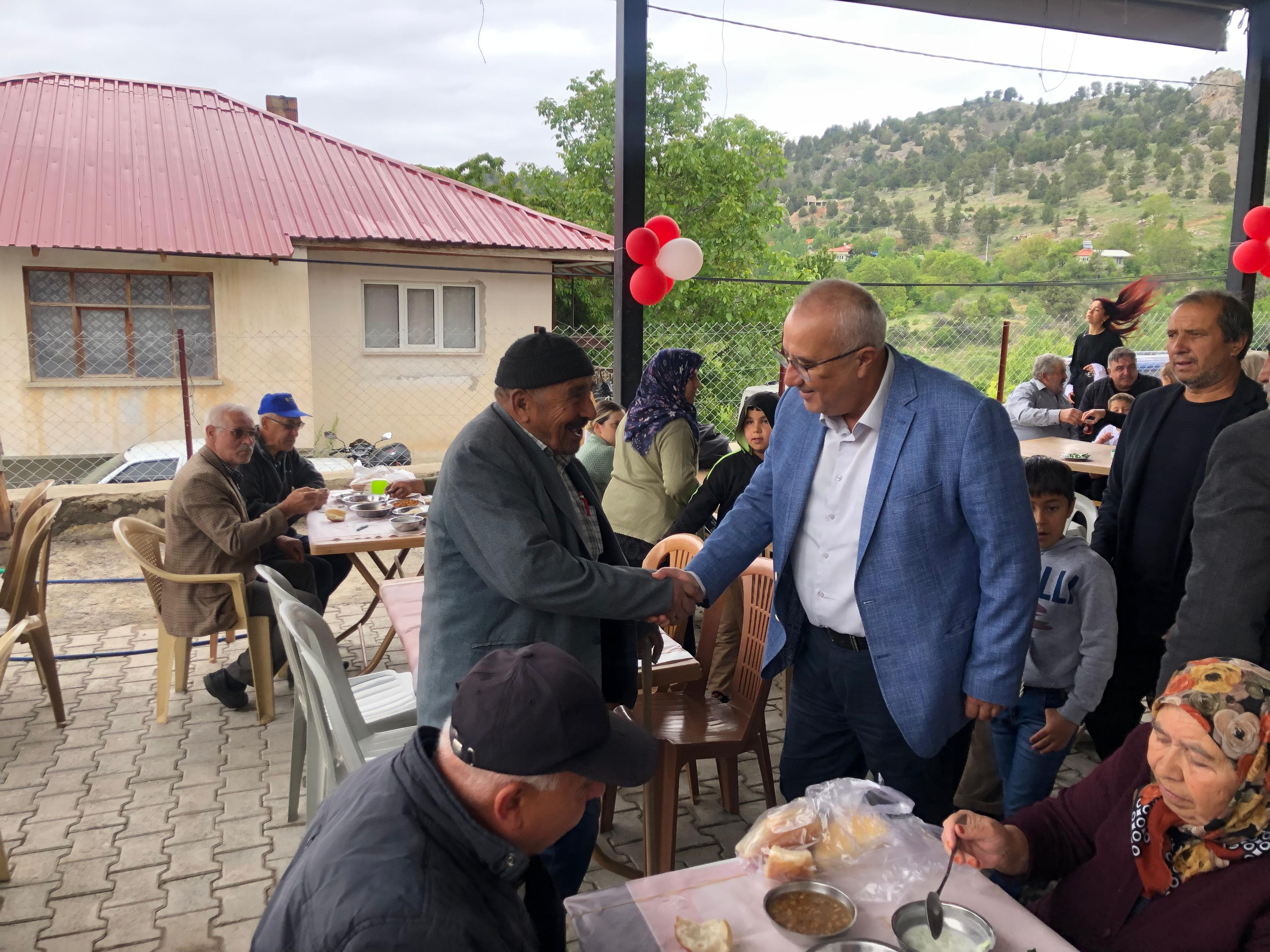 Kinikyeri̇ Mahallesi̇ Sosyal Tesi̇si̇ Dualarla Açildi (1)