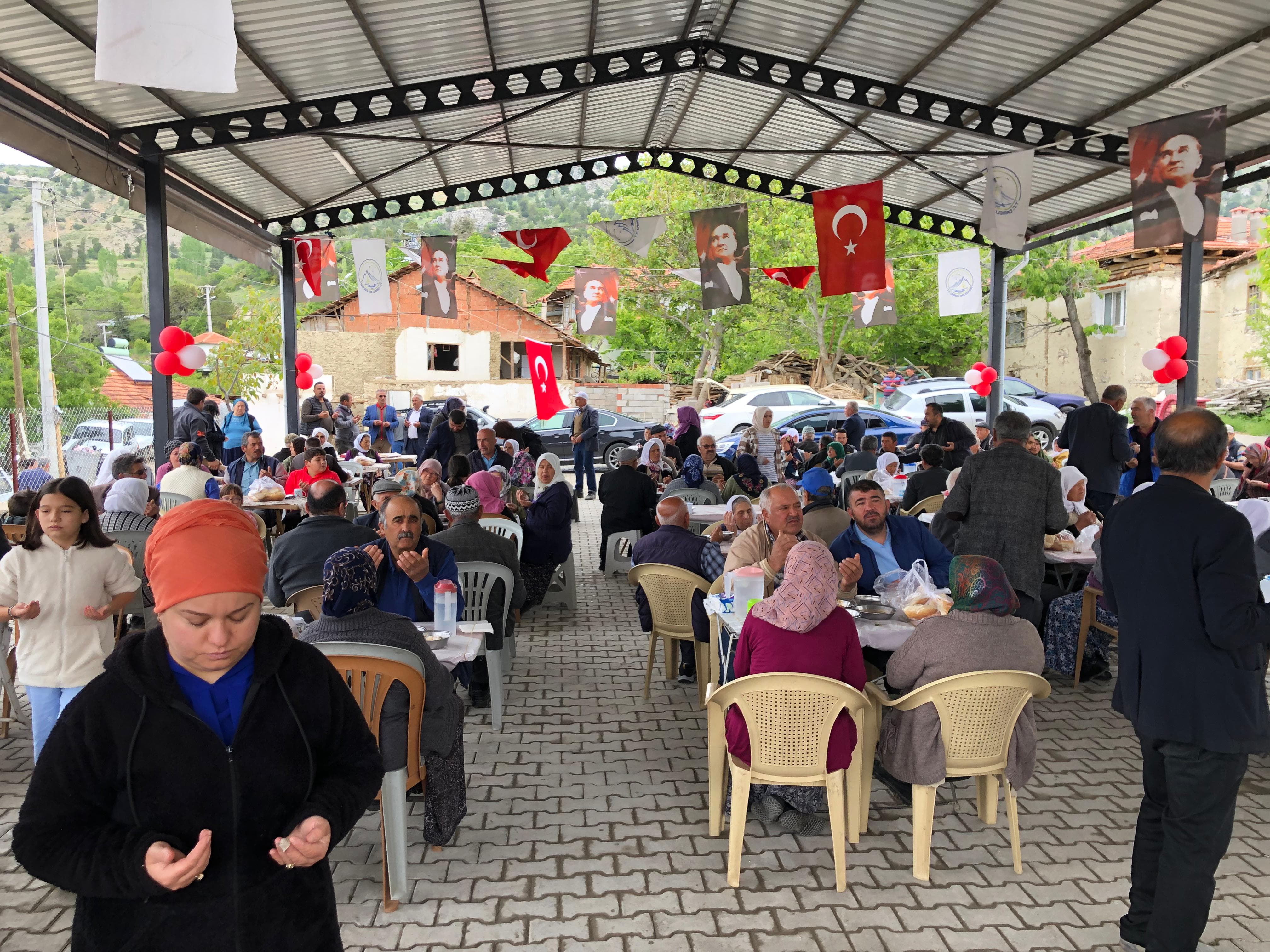 Kinikyeri̇ Mahallesi̇ Sosyal Tesi̇si̇ Dualarla Açildi (4)
