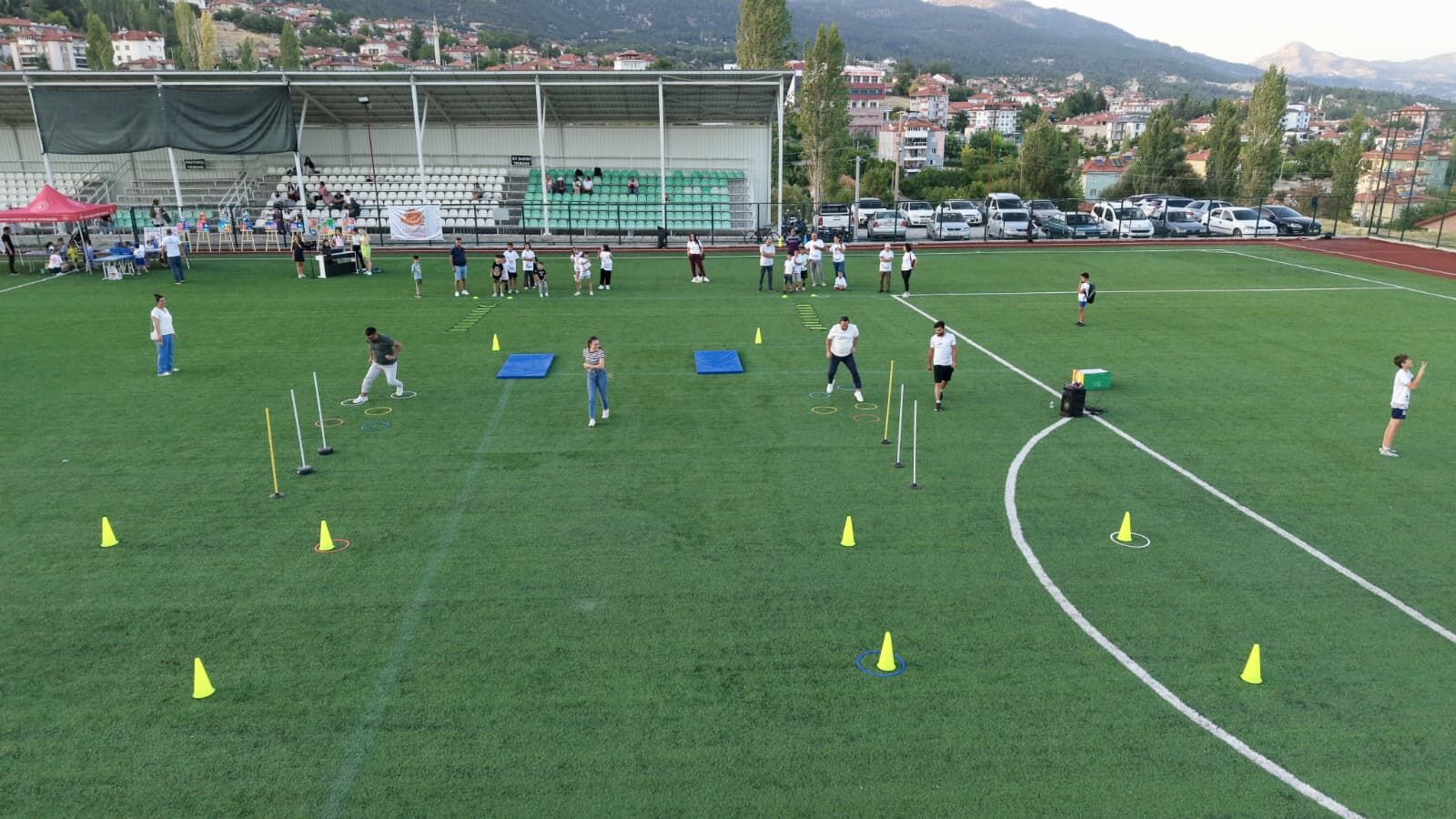 Arslan Spor Festi̇vali̇’nde Gençlerle Buluştu (10)