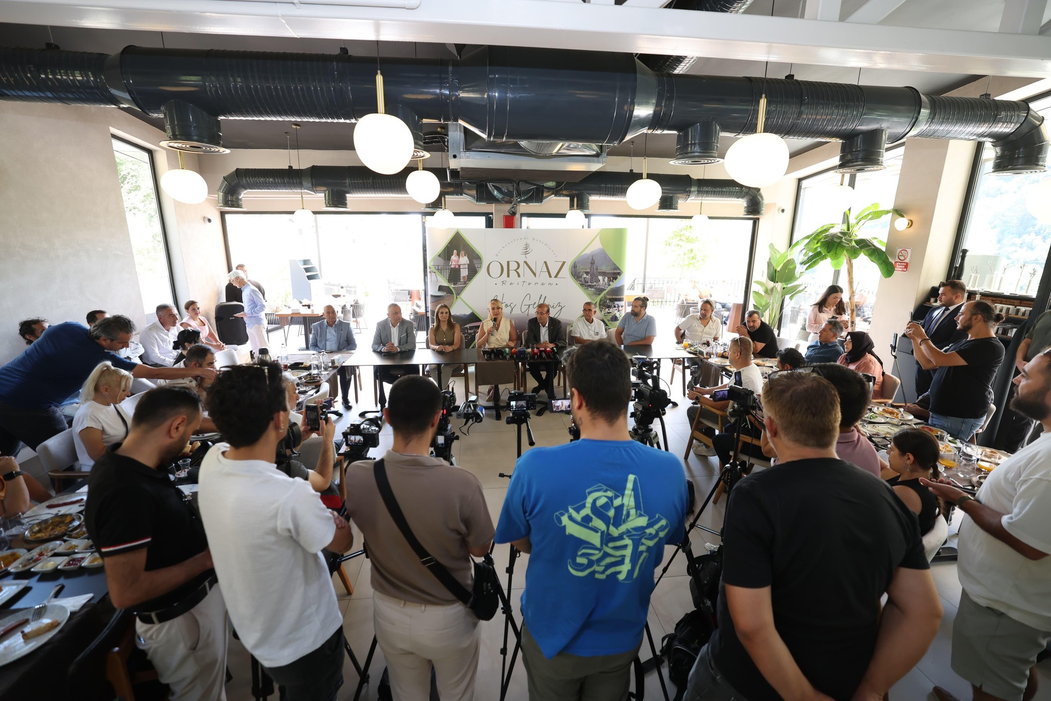 Başkan Doğan Basin Mensuplariyla Bi̇r Araya Geldi̇ (10)