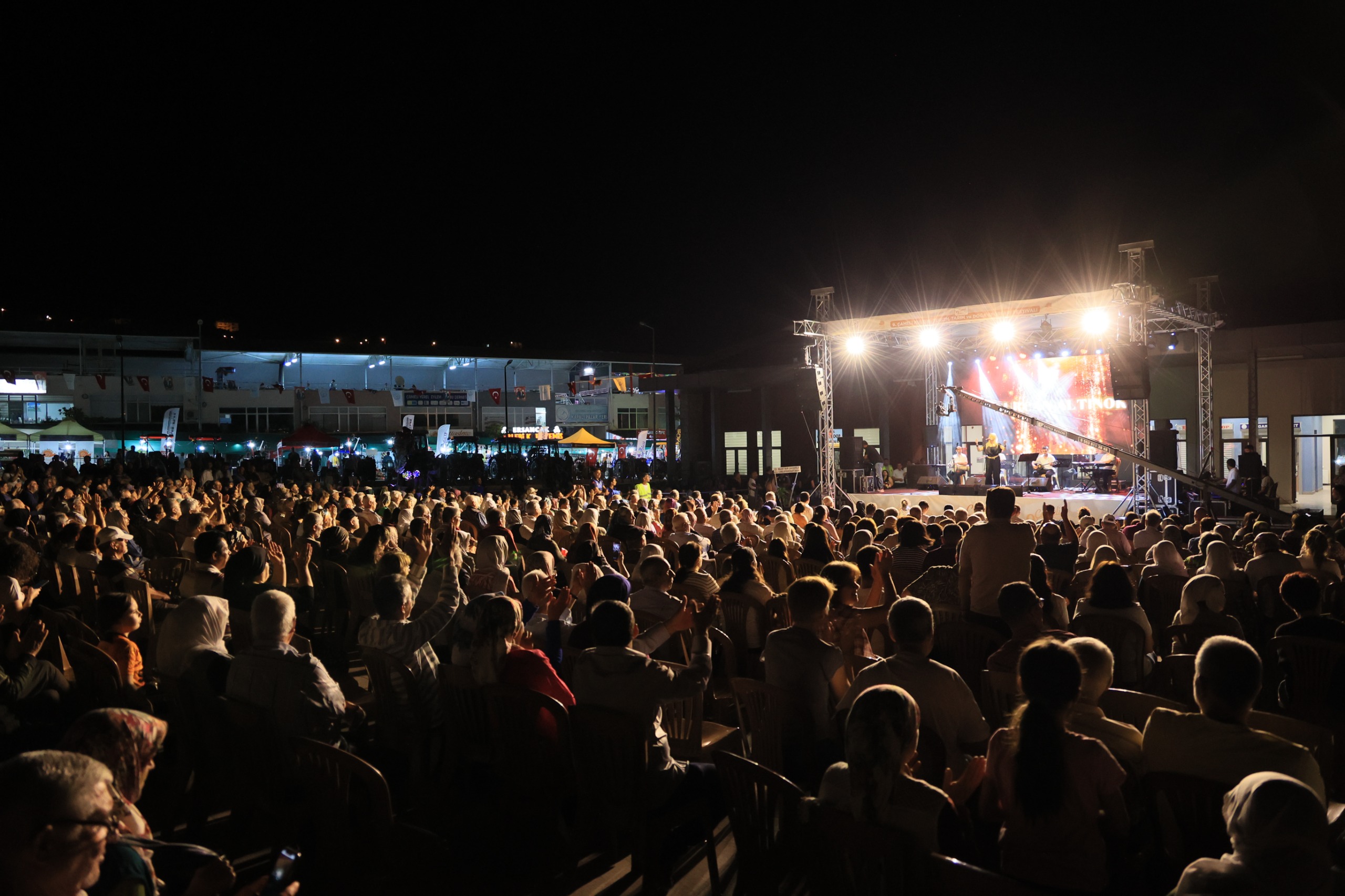 Çameli̇ Festi̇vali̇’ni̇n 4. Günü Nurcan Altinok Konseri̇yle Coştu (1)