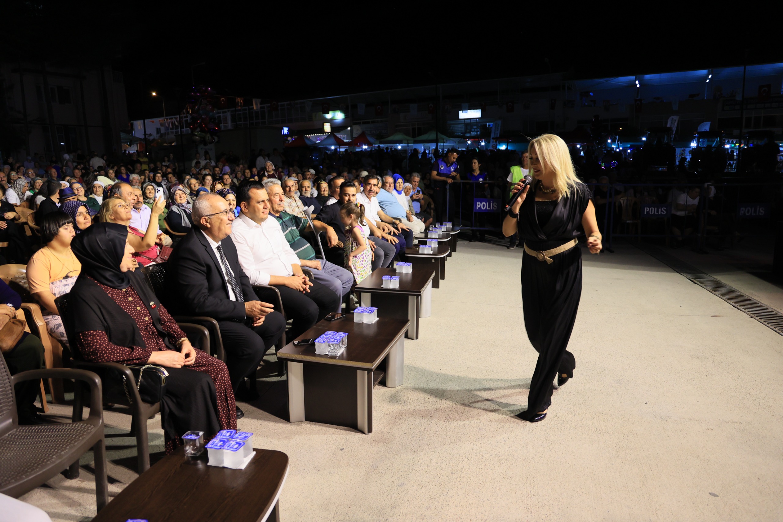 Çameli̇ Festi̇vali̇’ni̇n 4. Günü Nurcan Altinok Konseri̇yle Coştu (4)