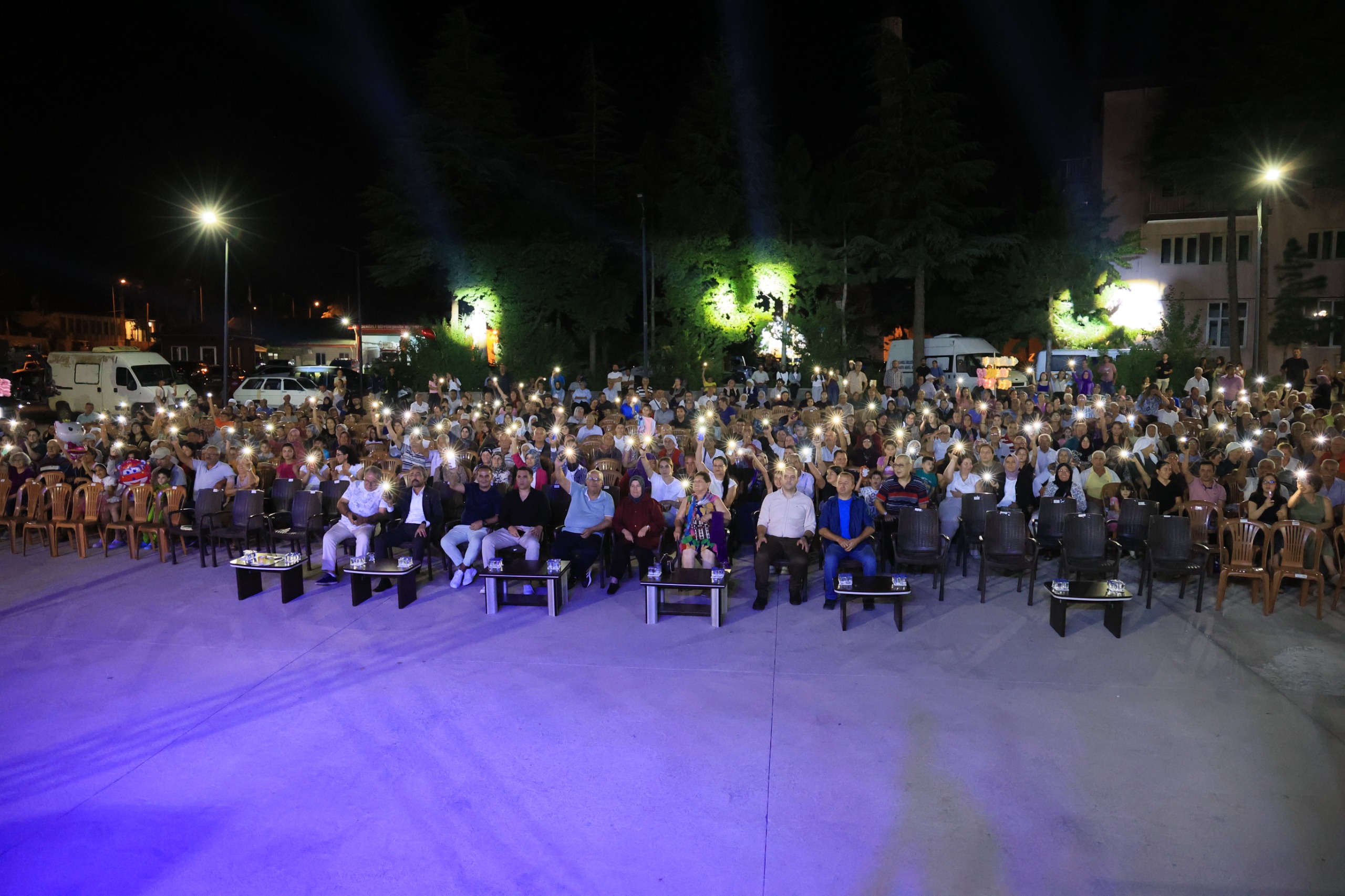 Çameli̇ Festi̇vali̇’ni̇n İki̇nci̇ Günü Coşkulu Konserlerle Renkli̇ Geçti̇ (1)